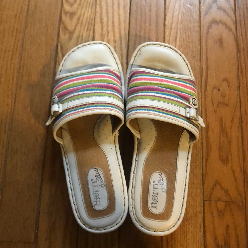 Born sandals